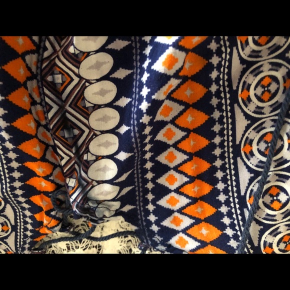 Axel Hazel Blouse Size M - Picture 8 of 8